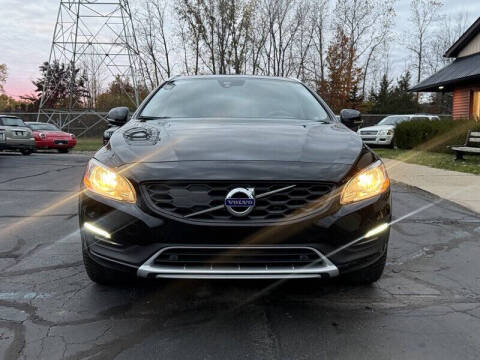 2017 Volvo V60 Cross Country T5 Premier