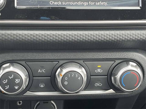 2025 Nissan Kicks Play S