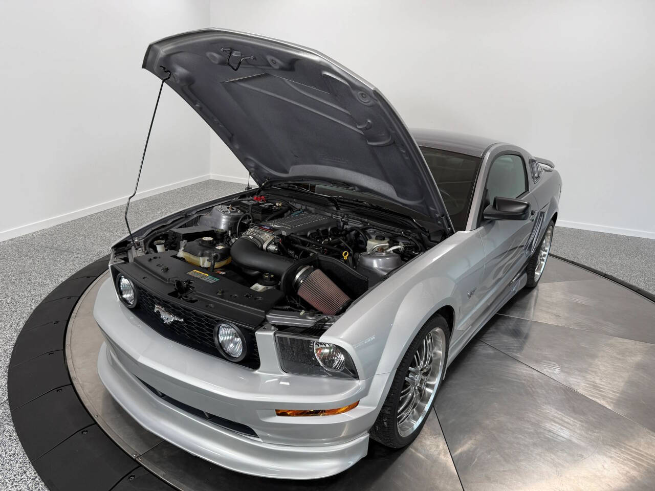 2007 Ford Mustang 48