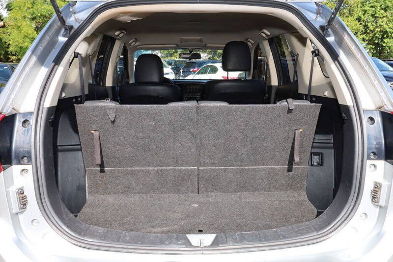 2019 Mitsubishi Outlander SE