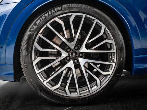 2024 Audi SQ8 4.0T quattro Premium Plus