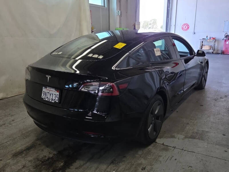 2021 Tesla Model 3 Standard Range Plus