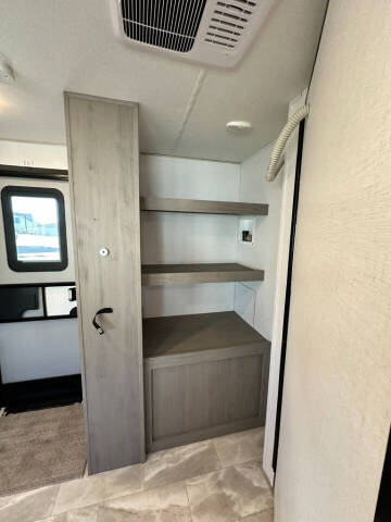 2024 Dutchmen Kodiak 2921FKDS