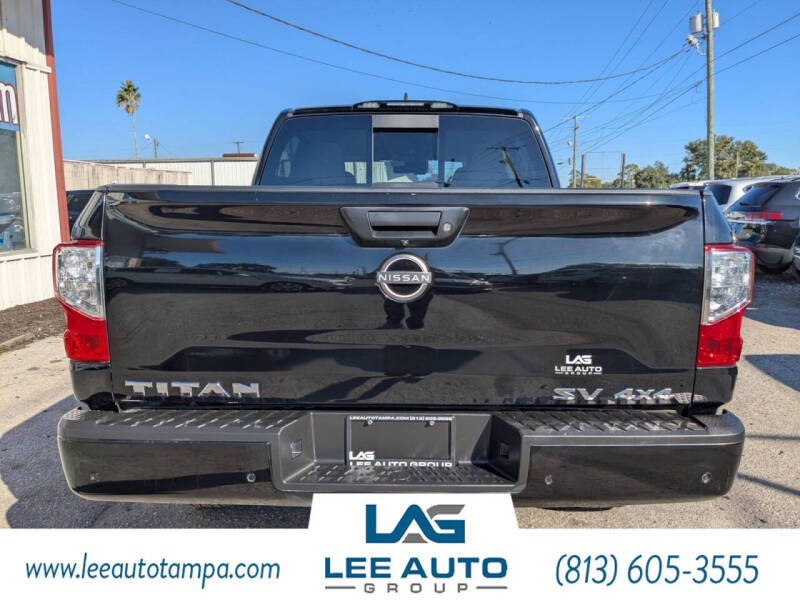 2023 Nissan Titan SV