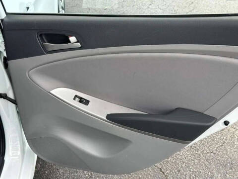 2015 Hyundai Accent GS