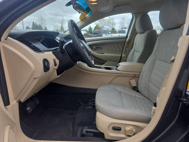 2019 Ford Taurus SE