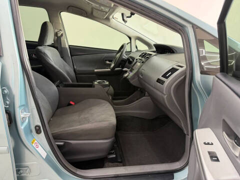 2013 Toyota Prius v