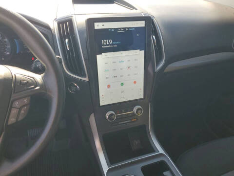 2022 Ford Edge SE