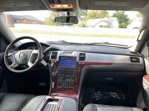 2013 Cadillac Escalade Luxury