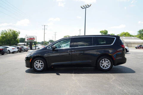 2023 Chrysler Pacifica Touring L
