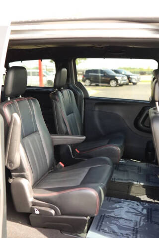 2016 Dodge Grand Caravan R/T