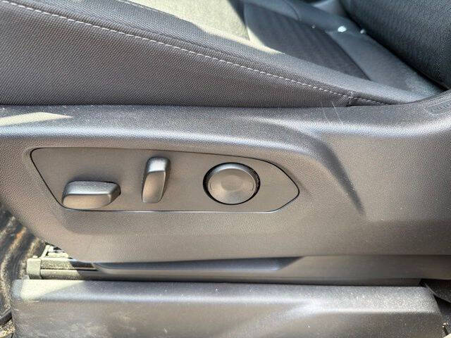 2025 GMC Sierra 1500 Elevation Standard