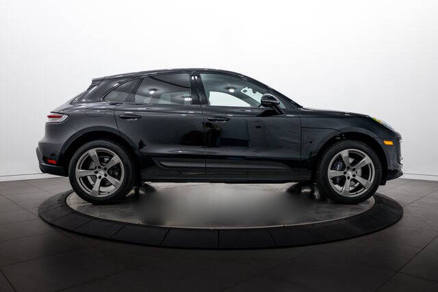 2025 Porsche Macan