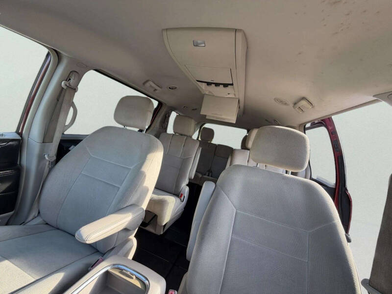 2011 Dodge Grand Caravan Crew