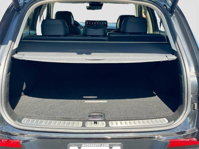 2024 Genesis GV70 2.5T Standard