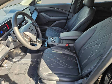 2024 Ford Mustang Mach-E Select