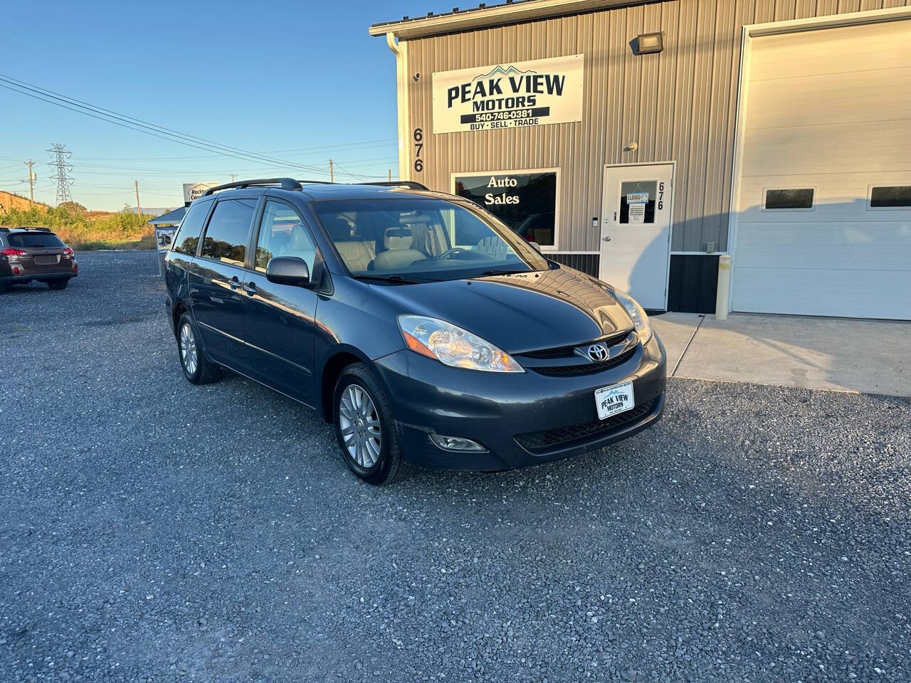 2007 Toyota Sienna for sale at PEAK VIEW MOTORS in Mount Crawford, VA