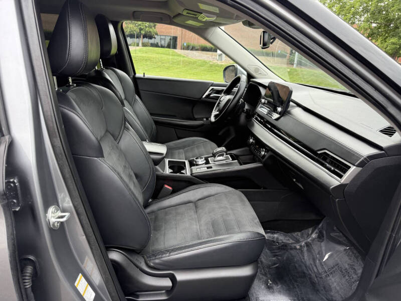 2022 Mitsubishi Outlander SE Launch Edition