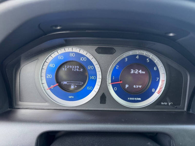 2011 Volvo XC60 T6 R-Design