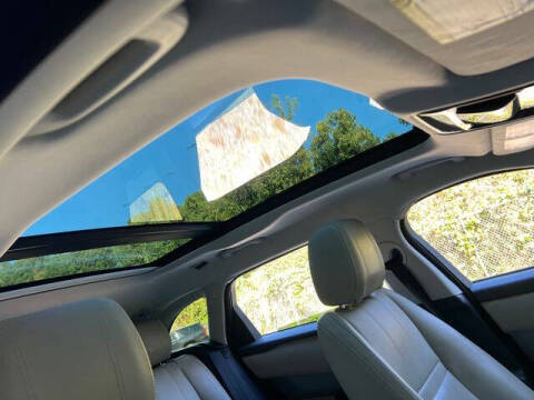 2018 Land Rover Range Rover Velar D180 S