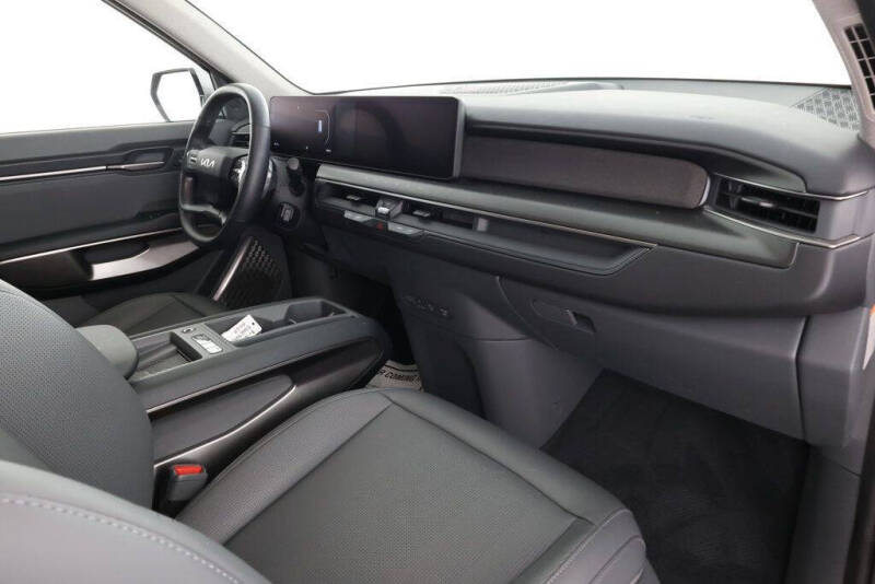 2024 Kia EV9 Light Long Range