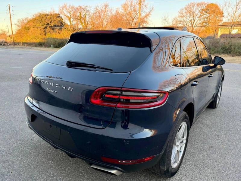2017 Porsche Macan