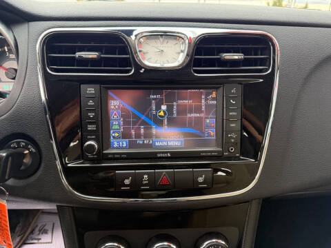 2013 Chrysler 200 Limited