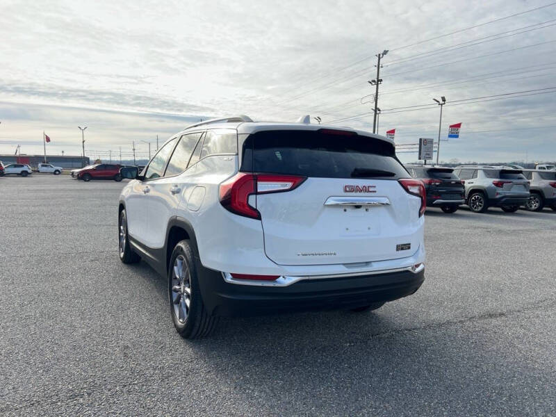 2023 GMC Terrain SLT