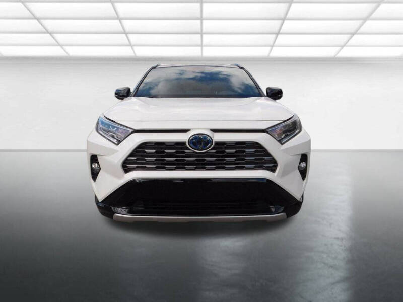 2020 Toyota RAV4 Hybrid XSE