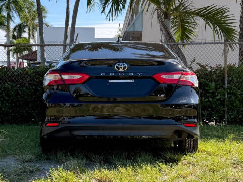 2019 Toyota Camry LE