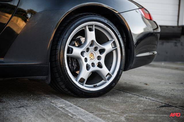 2005 Porsche 911 Carrera