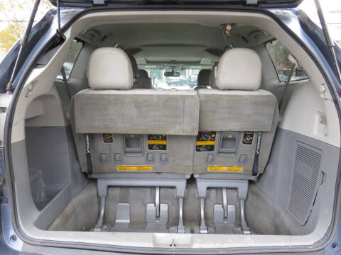 2014 Toyota Sienna XLE 7-Passenger