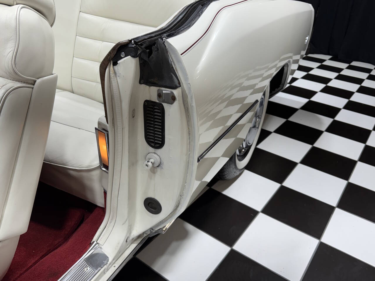 1975 Cadillac Eldorado 77