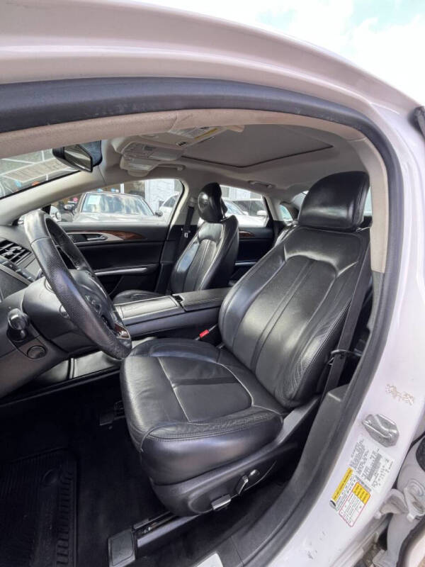 2014 Lincoln MKZ Hybrid