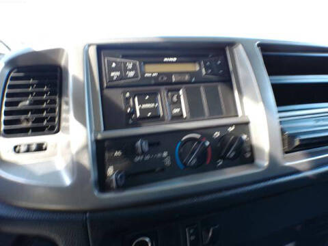 2016 Hino Conventional Cab