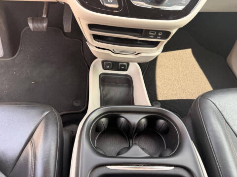 2020 Chrysler Pacifica Touring L