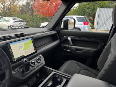 2023 Land Rover Defender