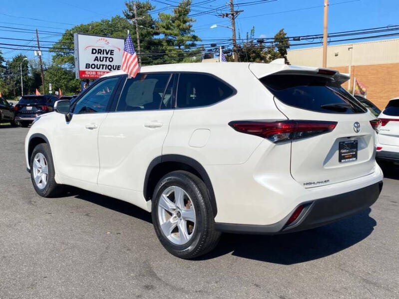 2021 Toyota Highlander LE