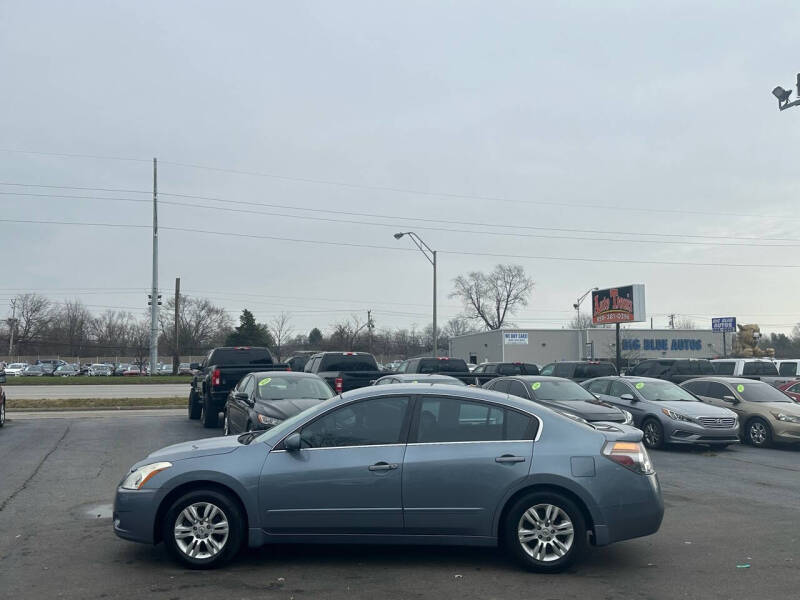 2011 Nissan Altima S photo 5