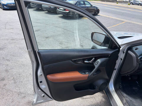 2017 Nissan Rogue SL