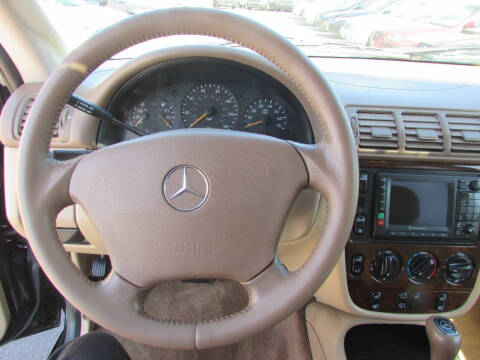2000 Mercedes-Benz M-Class ML 320