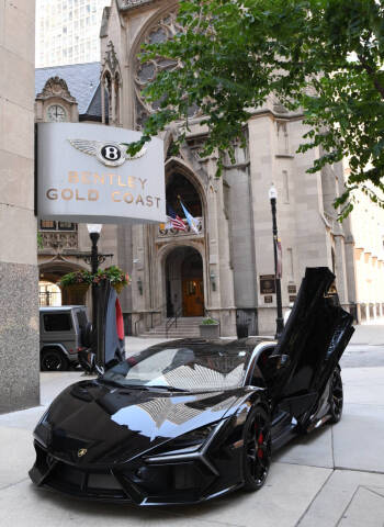2024 Lamborghini Revuelto