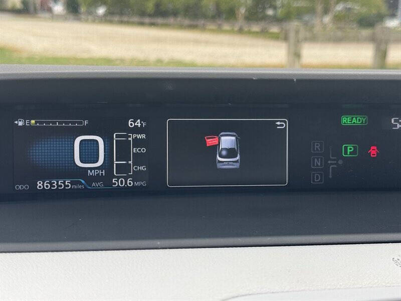2019 Toyota Prius L Eco