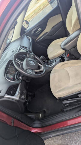 2015 Jeep Cherokee Sport