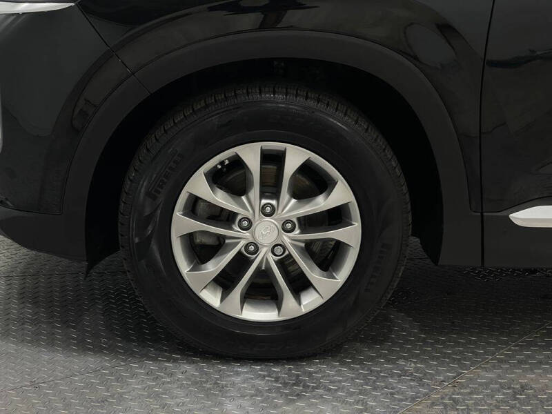 2020 Hyundai Santa Fe SE