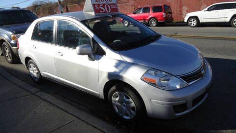 2010 Nissan Versa for sale at Drive Deleon in Yonkers NY