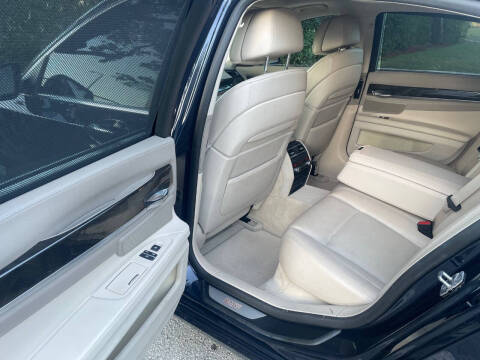 2011 BMW 7 Series 750i xDrive