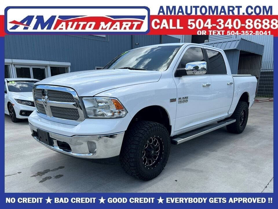 White 2018 Ram 1500 SLT 4x2 SLT 4dr Crew Cab 5.5 ft. SB Pickup 1