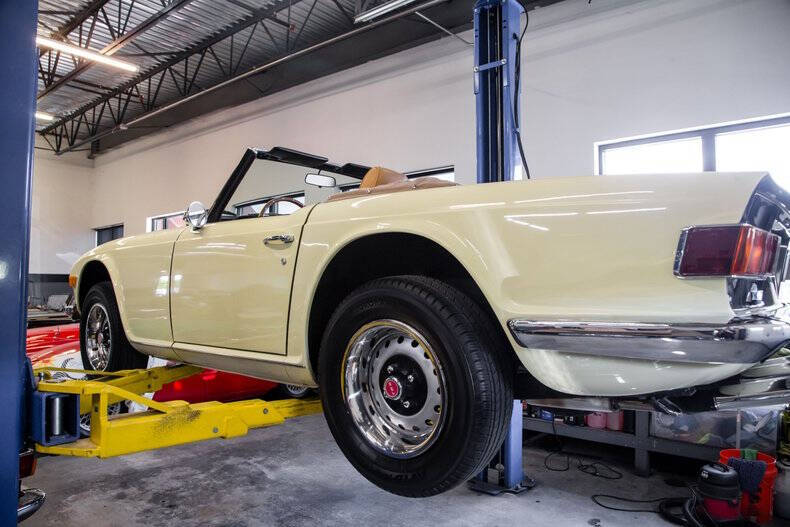 1971 Triumph FUEL INJECTED OVERDIVE TR6