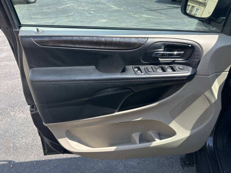 2016 Dodge Grand Caravan SXT